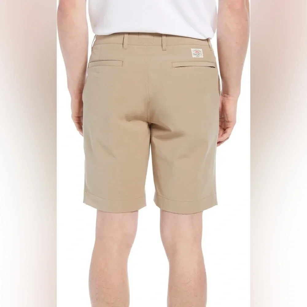 FAHERTY Belt Loop All Day Shorts in‎ Khaki